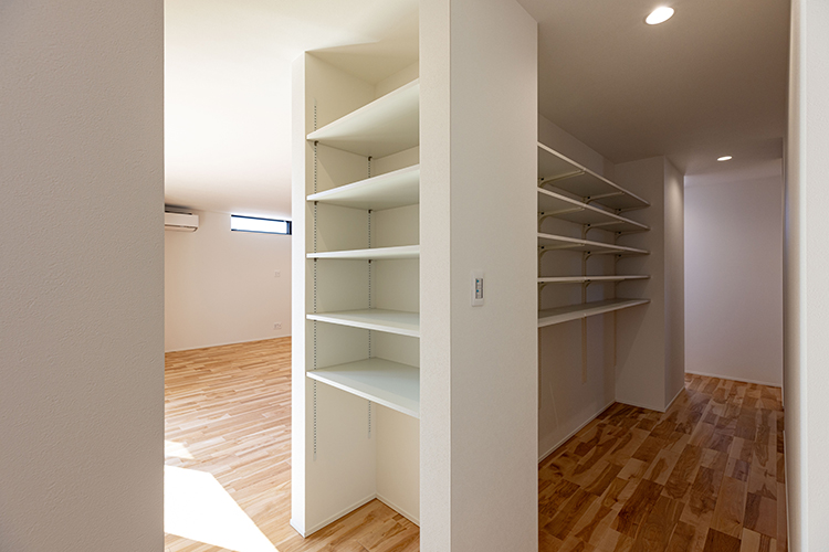 削ぎ落とした美しさ。32坪のシンプルな平屋